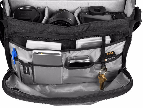 Derechoe 5 Minimalist Urban Camera Bag - Tamrac